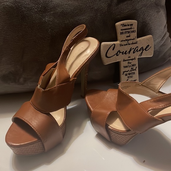 Nine West Brown Stilletos. Size 7 - Picture 3 of 4
